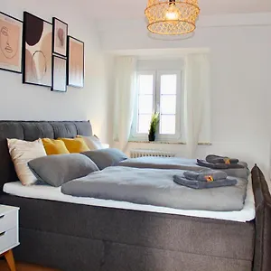 Apartment Penthouse - Zentral, Geraeumig, Kueche, Waschmaschine, Netflix, Schweinfurt